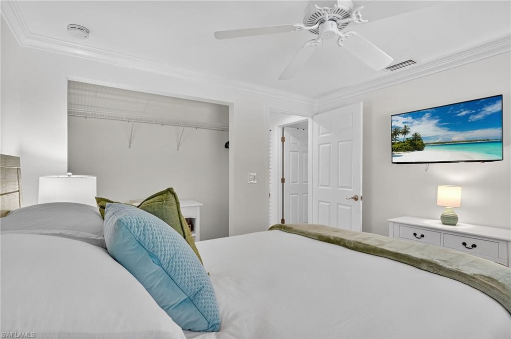 NAPLES PARK - Residential