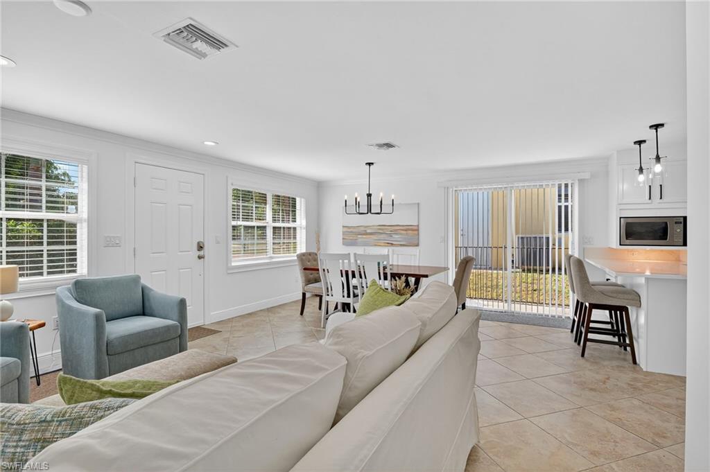 NAPLES PARK - Residential