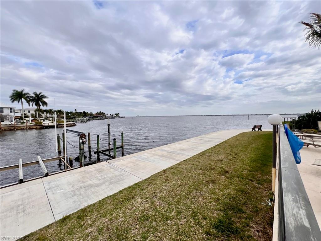 RIVERS CONDO - Residential Lease