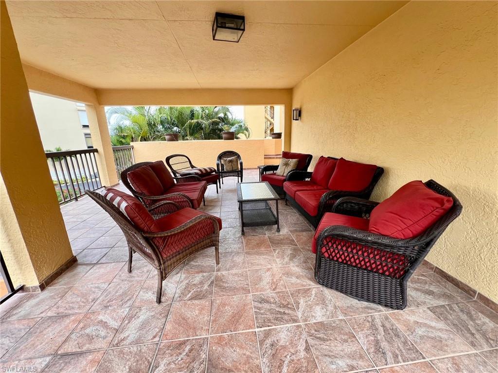 RIVERS CONDO - Residential Lease