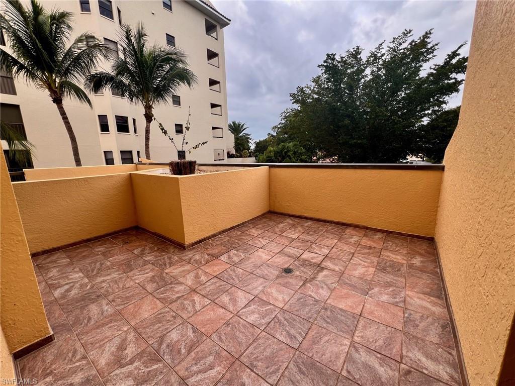 RIVERS CONDO - Residential Lease