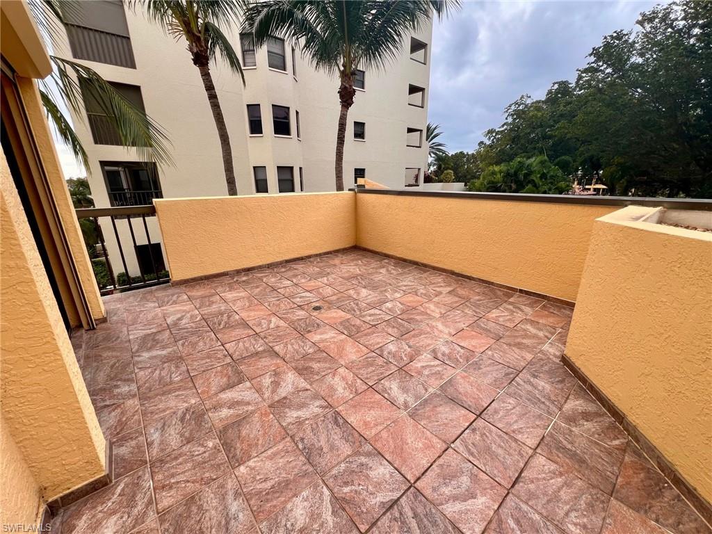 RIVERS CONDO - Residential Lease