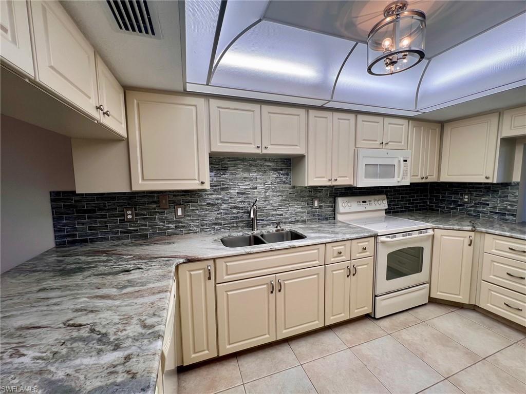 RIVERS CONDO - Residential Lease