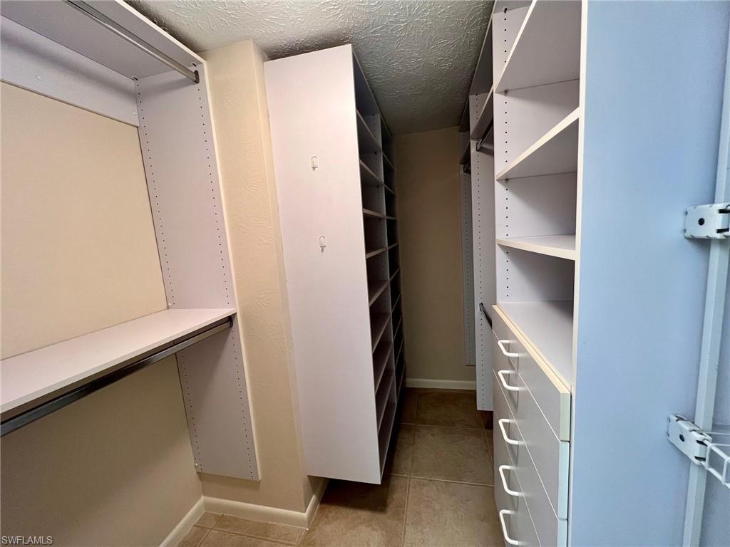 RIVERS CONDO - Residential Lease