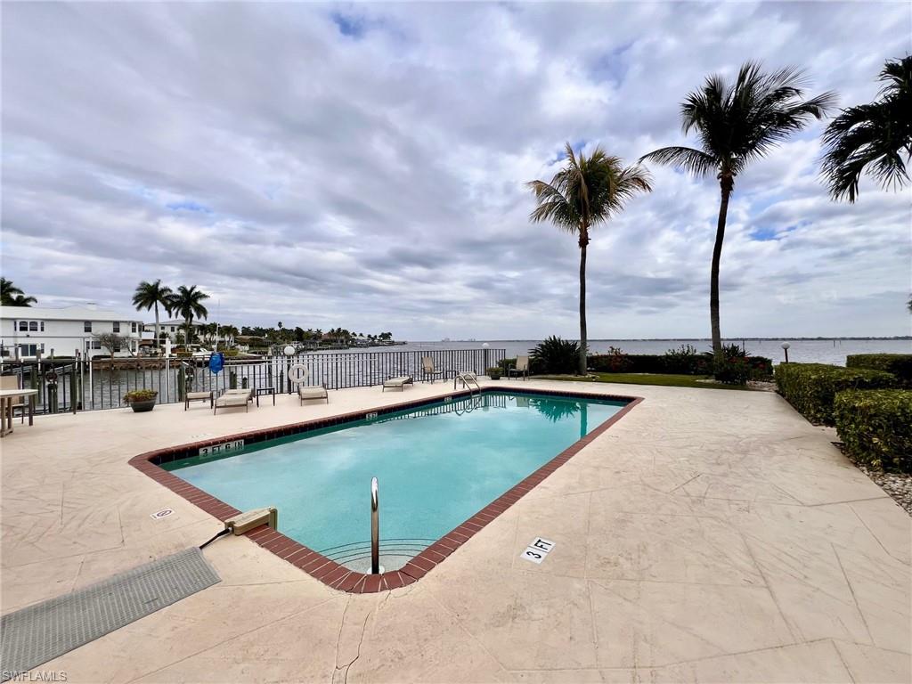 RIVERS CONDO - Residential Lease