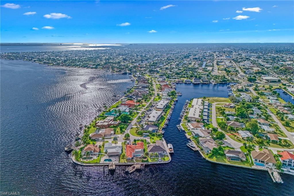 RIVER GATE CONDO - Residential