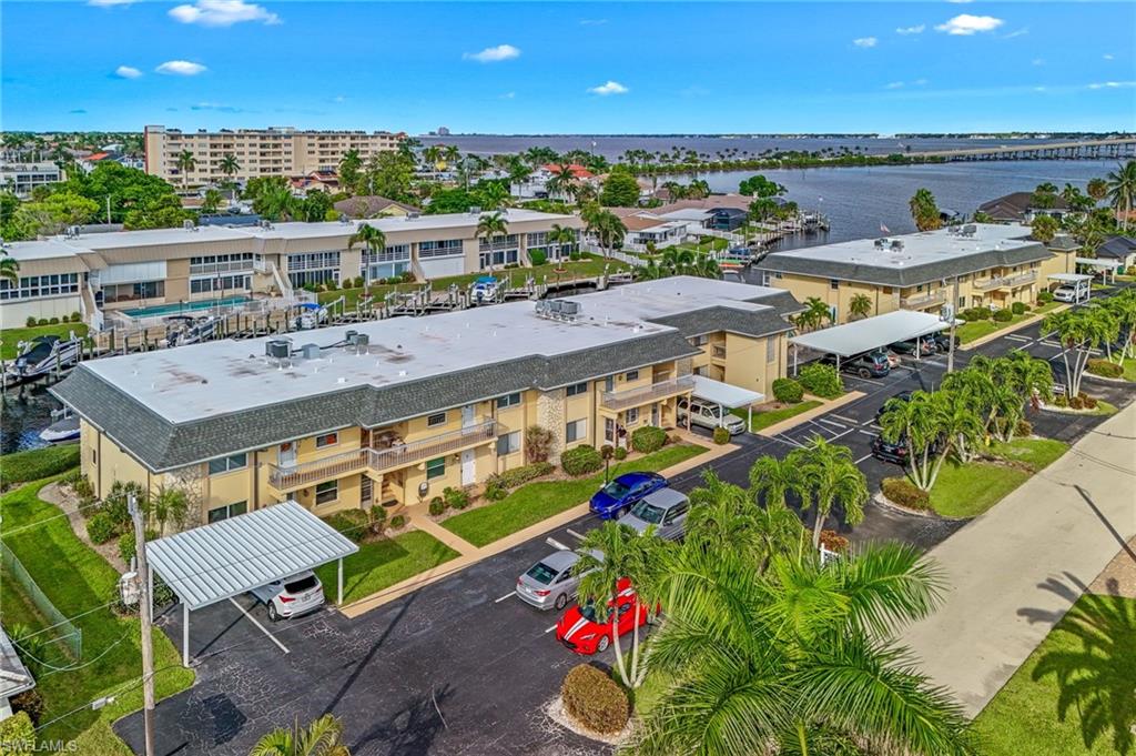 RIVER GATE CONDO - Residential