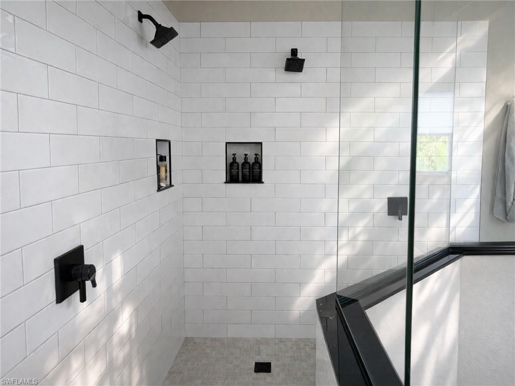 ESTERO RIVER HEIGHTS - Residential