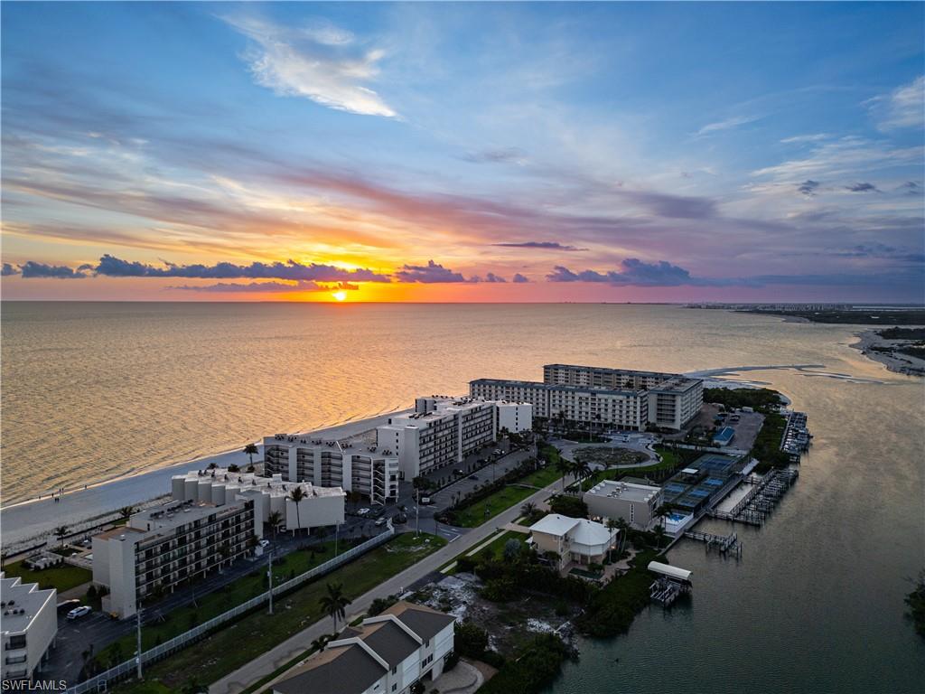 SEASCAPE CONDO - Residential
