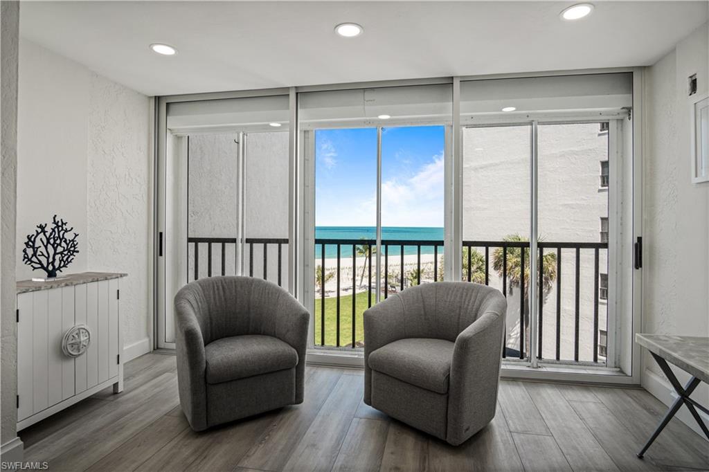 SEASCAPE CONDO - Residential