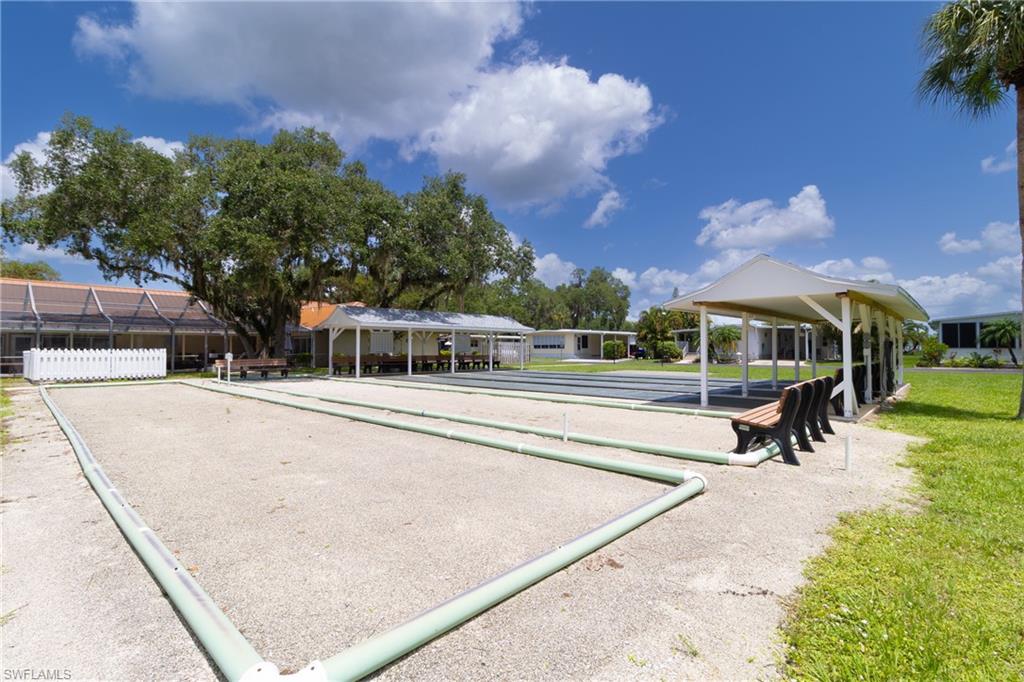 OAK PARK VILLAGE CO-OP INC - Residential