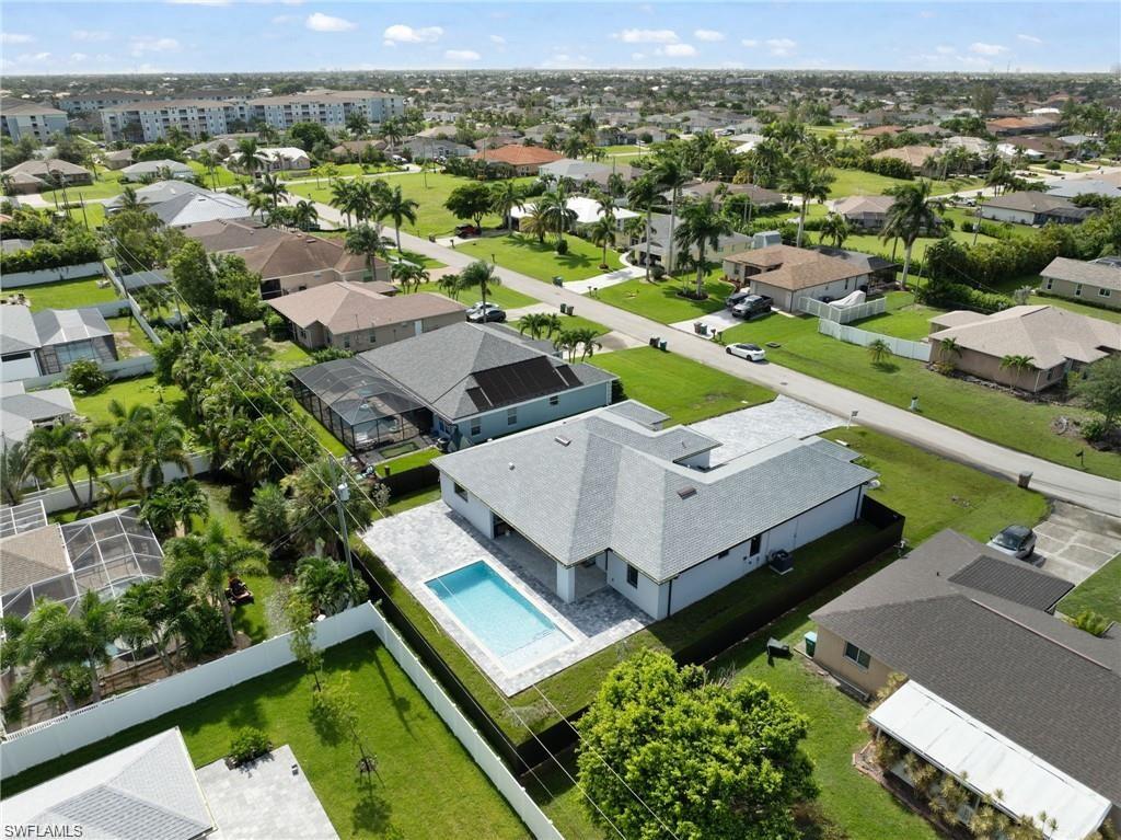 CAPE CORAL - Residential