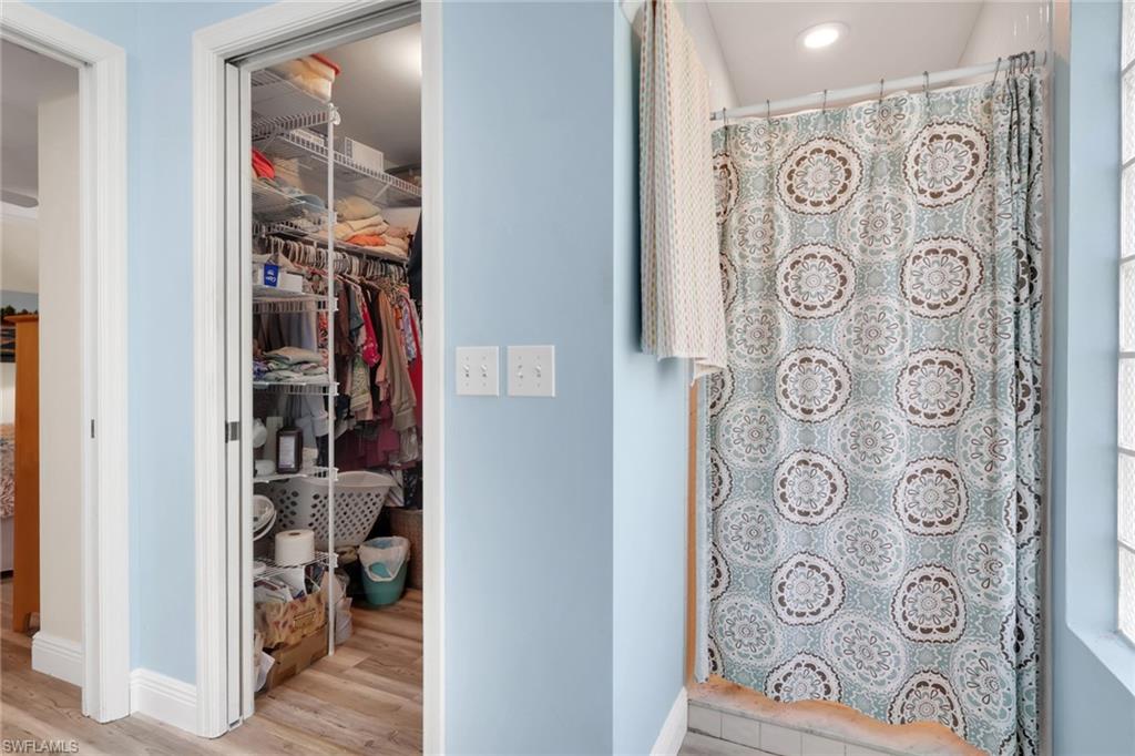 LOGAN WOODS - Residential