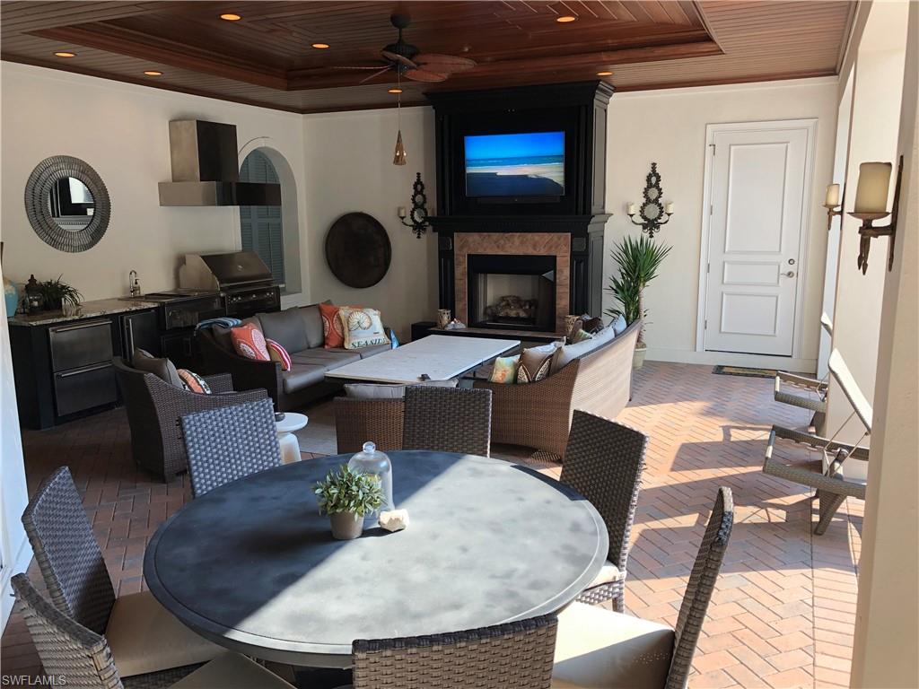 OLDE NAPLES - Residential