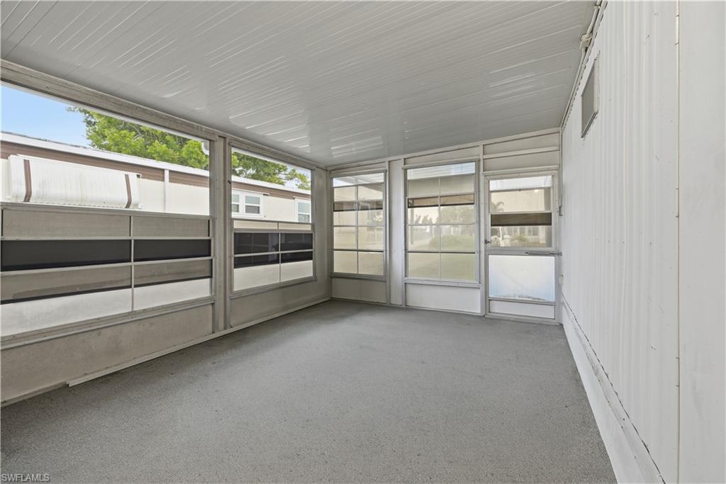 IMPERIAL HARBOR - Residential