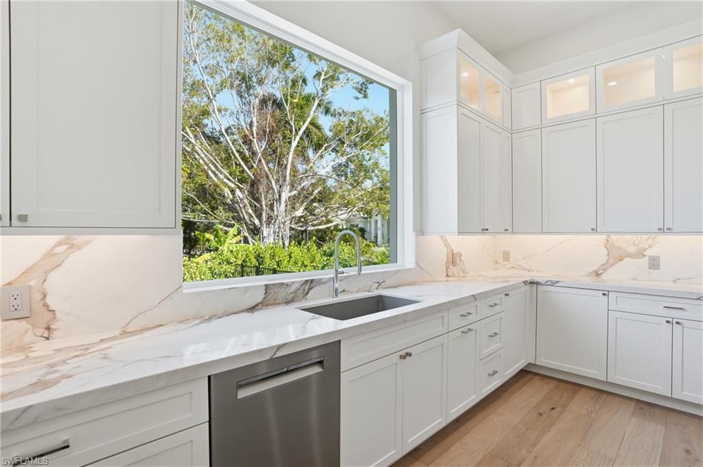 PARK SHORE - Residential