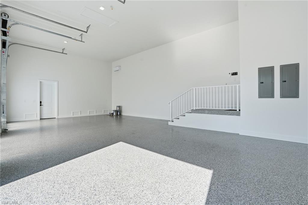 PARK SHORE - Residential