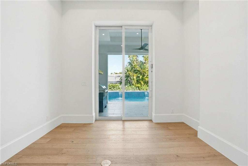 PARK SHORE - Residential