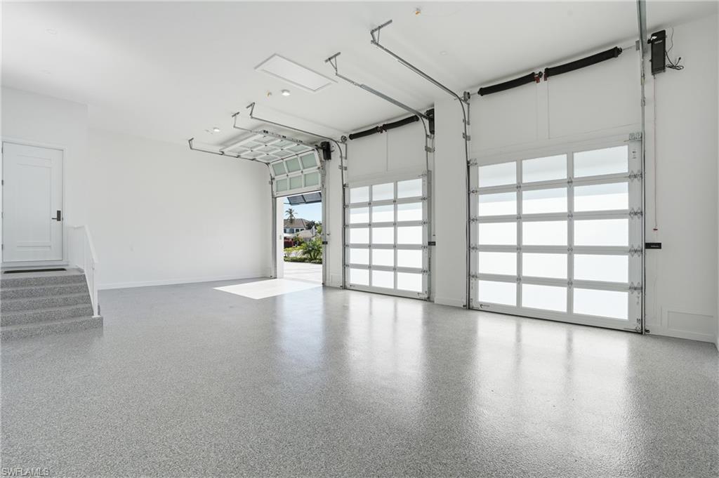 PARK SHORE - Residential