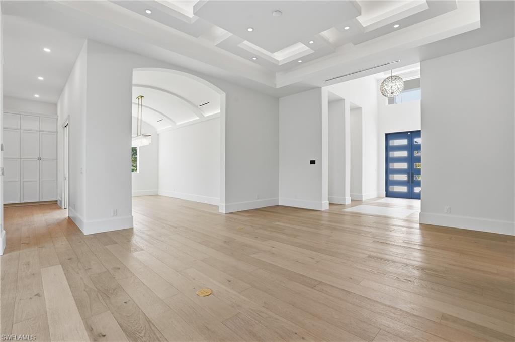 PARK SHORE - Residential