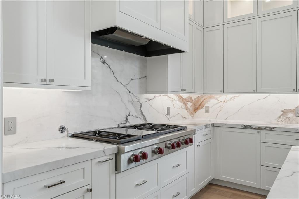 PARK SHORE - Residential