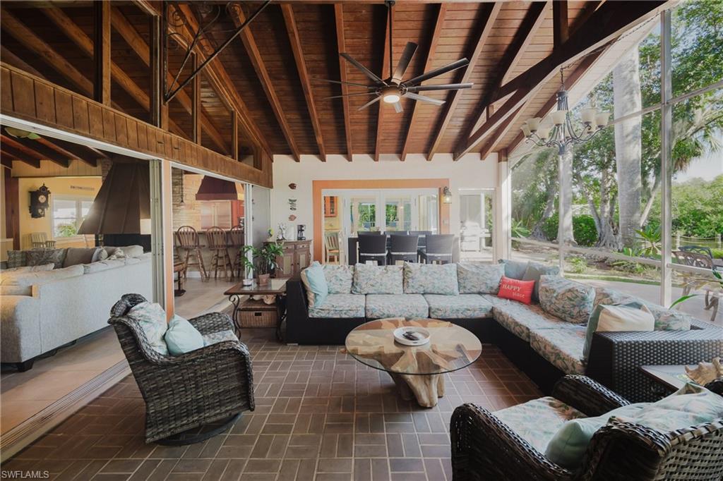 YACHT CLUB COLONY - Residential