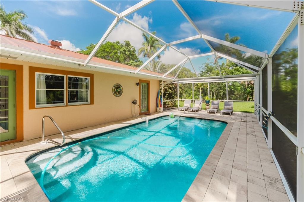 YACHT CLUB COLONY - Residential