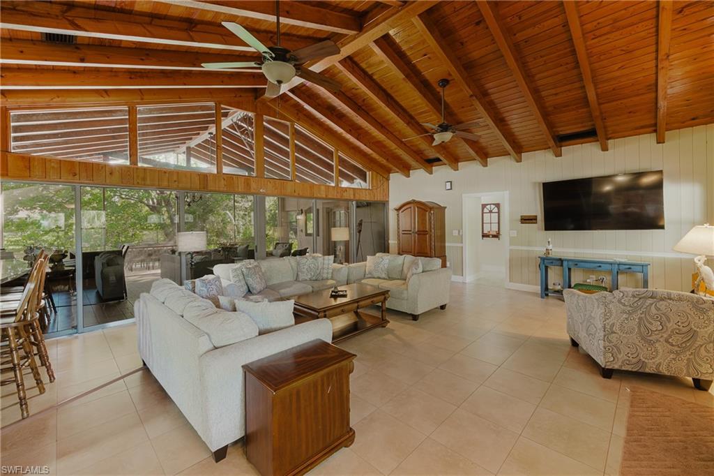 YACHT CLUB COLONY - Residential