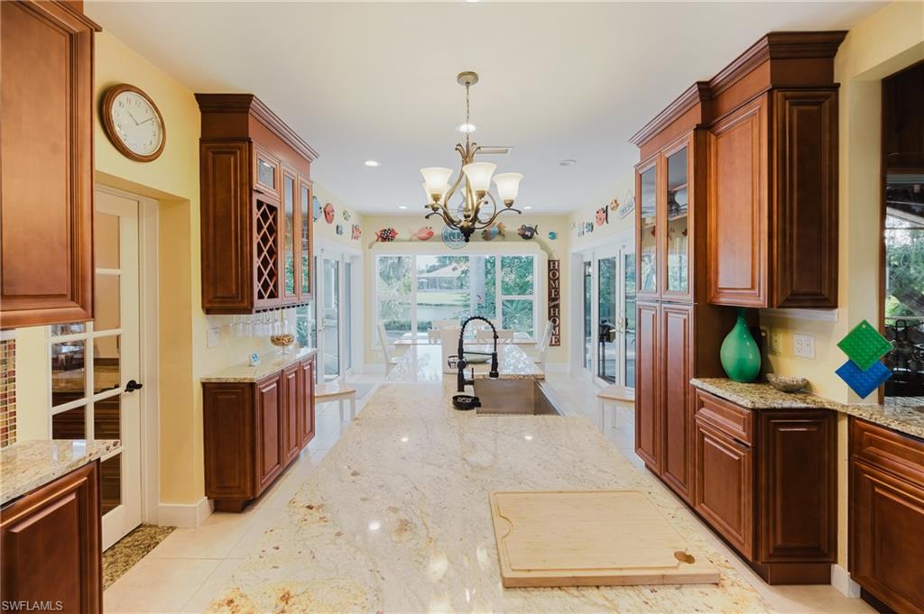 YACHT CLUB COLONY - Residential