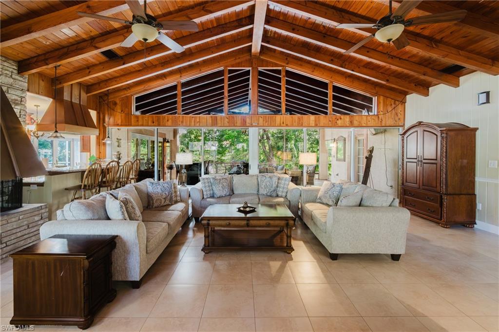 YACHT CLUB COLONY - Residential