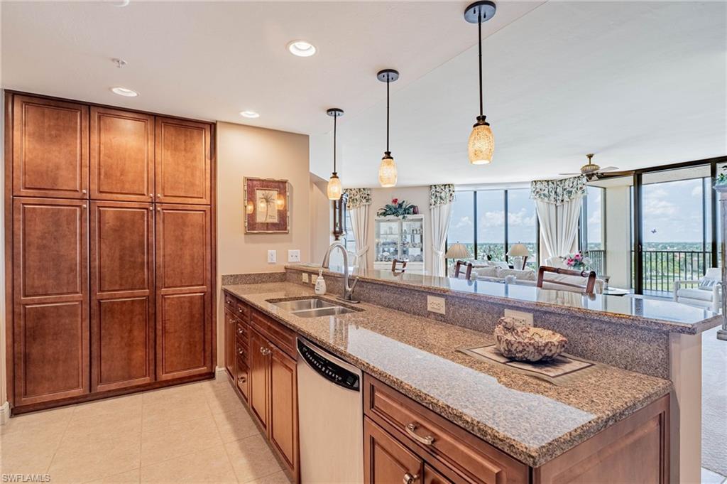 CAPE HARBOUR - Residential