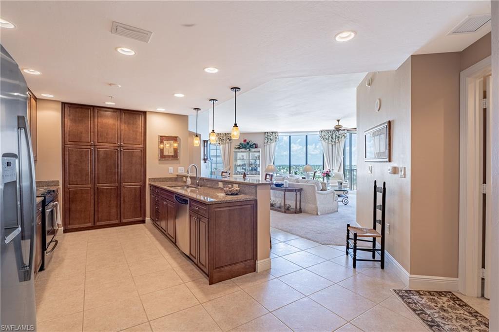 CAPE HARBOUR - Residential