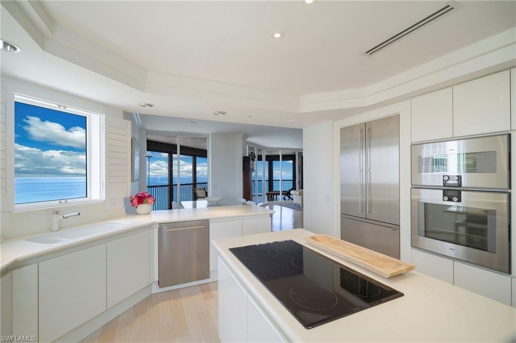 BILTMORE AT BAY COLONY - Residential