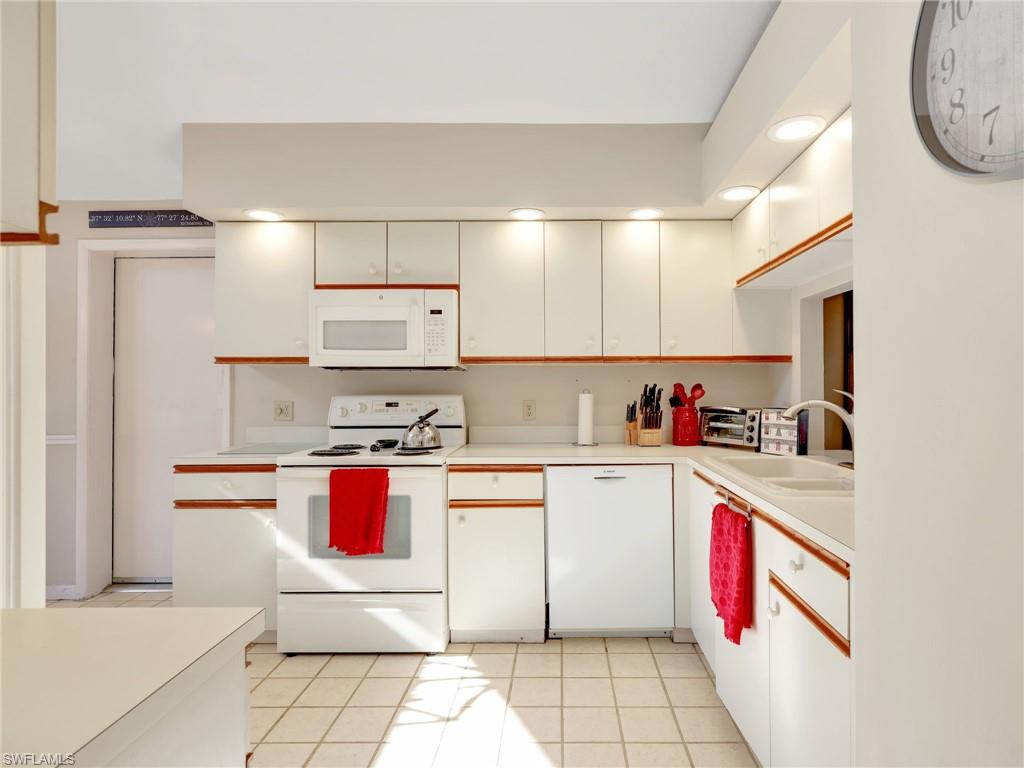 LAS VISTAS - Residential