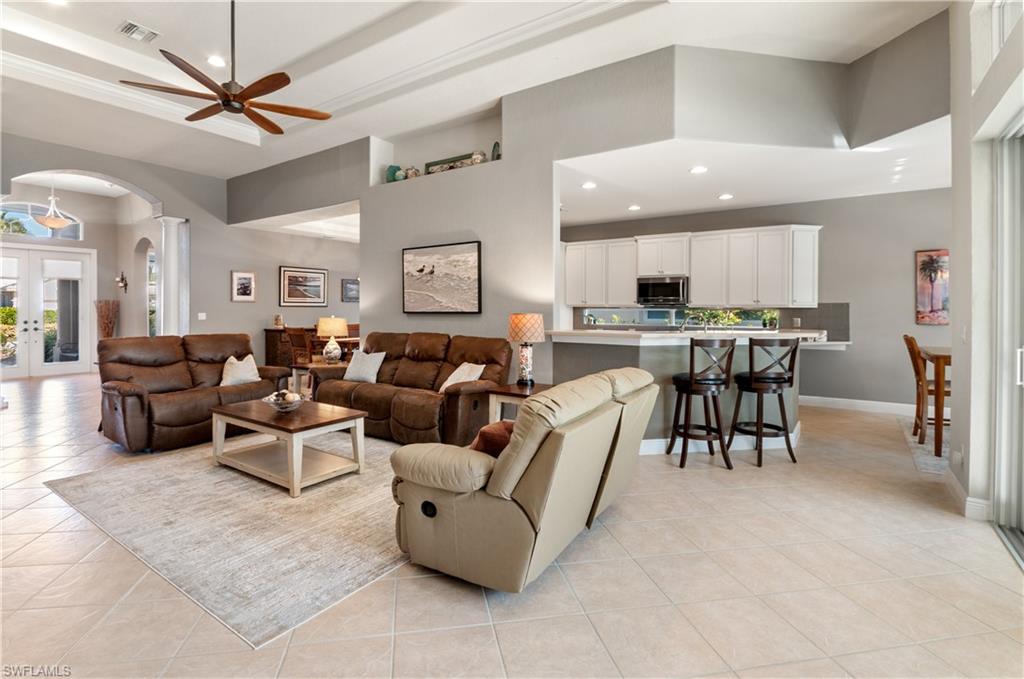 BELLE LAGO - Residential