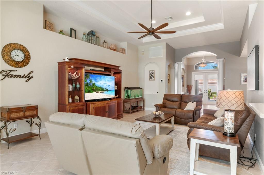 BELLE LAGO - Residential