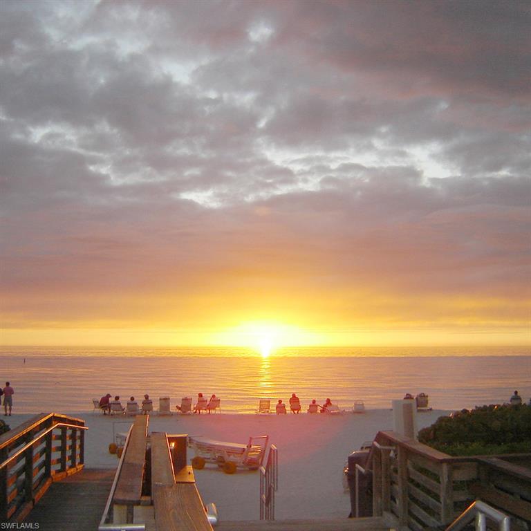 OAK HAMMOCK - Residential