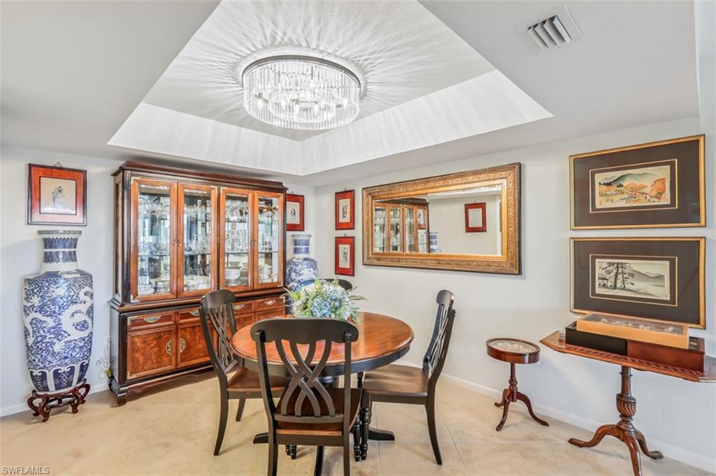 STRATFORD - Residential