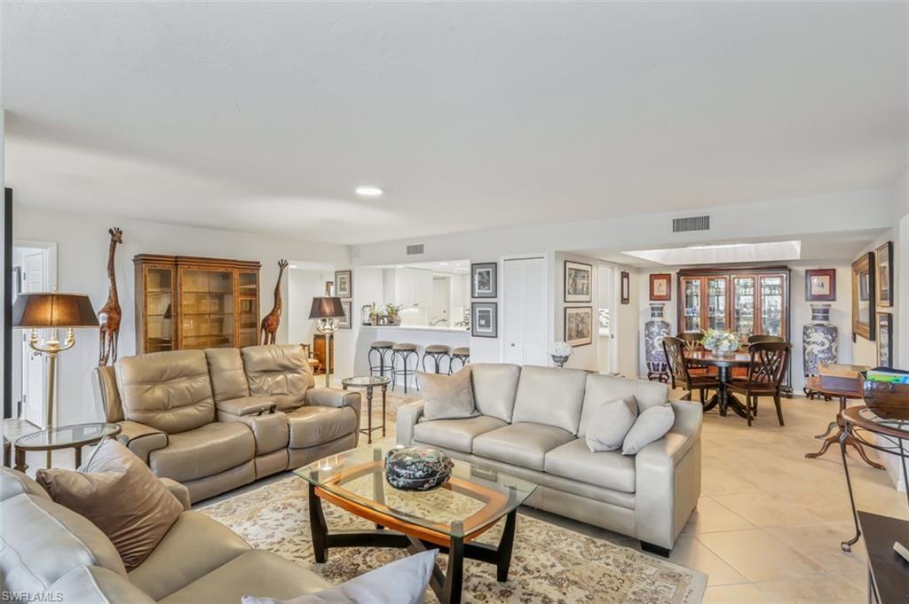 STRATFORD - Residential