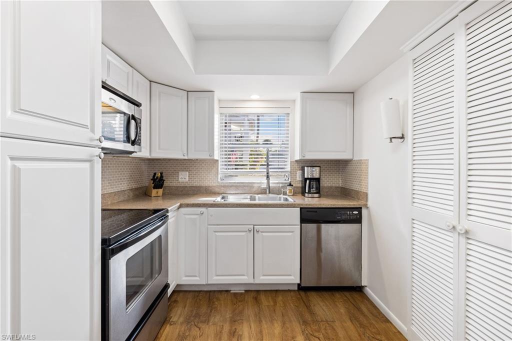 FOUR FOUNTAINS - Residential