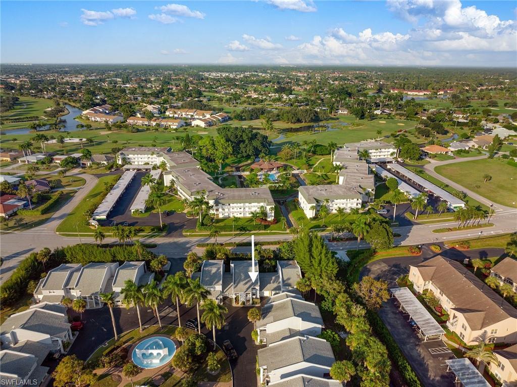 FOUR FOUNTAINS - Residential