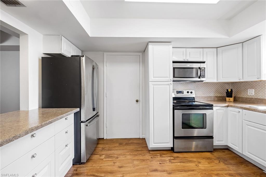 FOUR FOUNTAINS - Residential