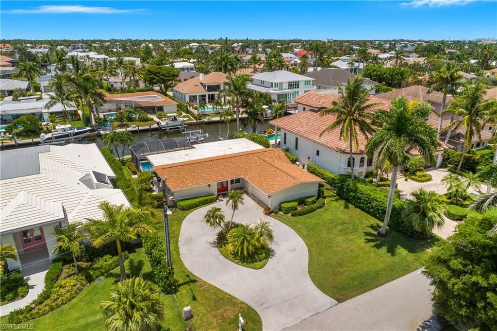 Photo of 2340 Snook DR, NAPLES, FL 34102 (MLS # 225065871)