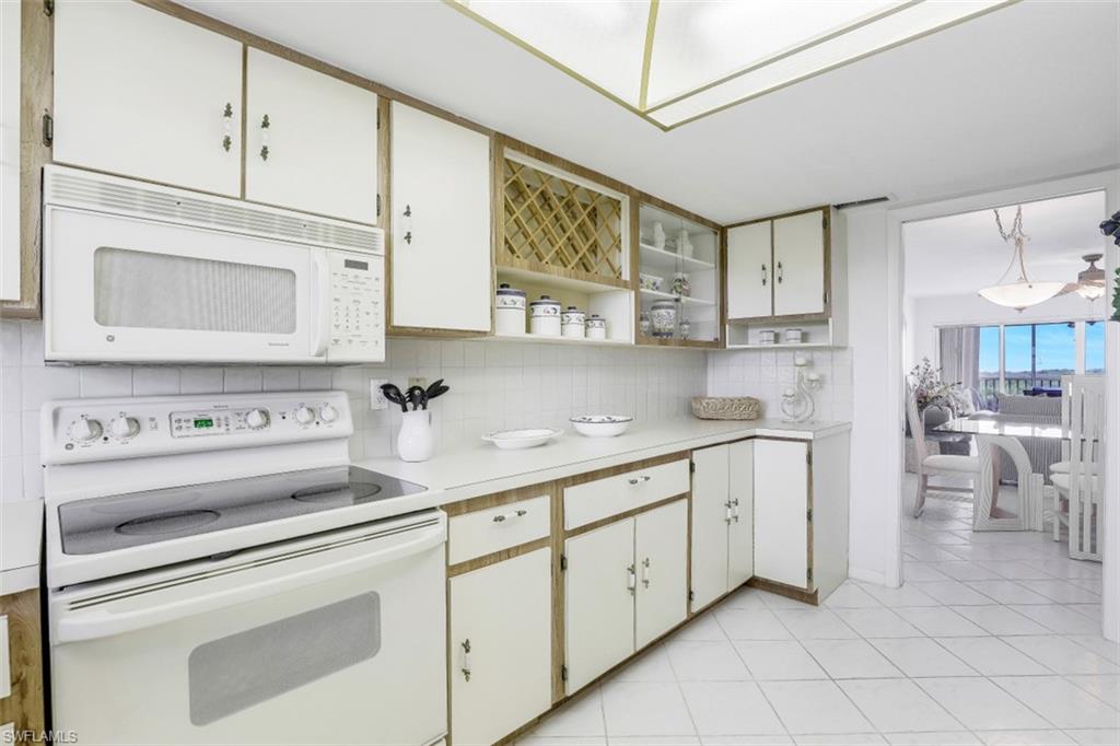 ANCHORAGE AT VANDERBILT - Residential