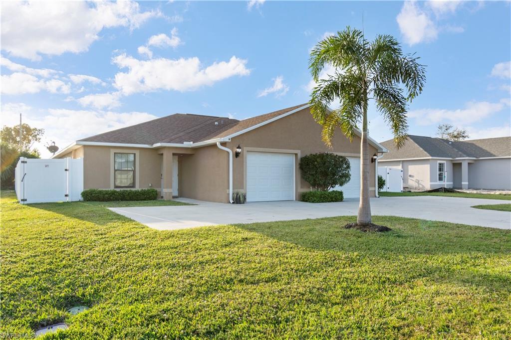 CAPE CORAL - Residential