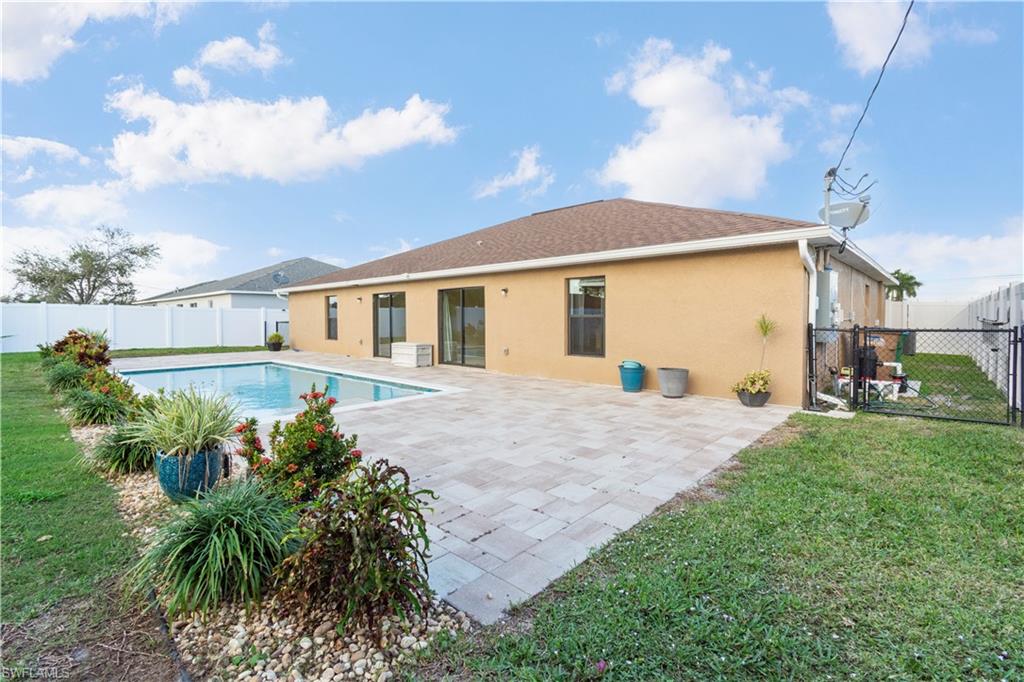 CAPE CORAL - Residential