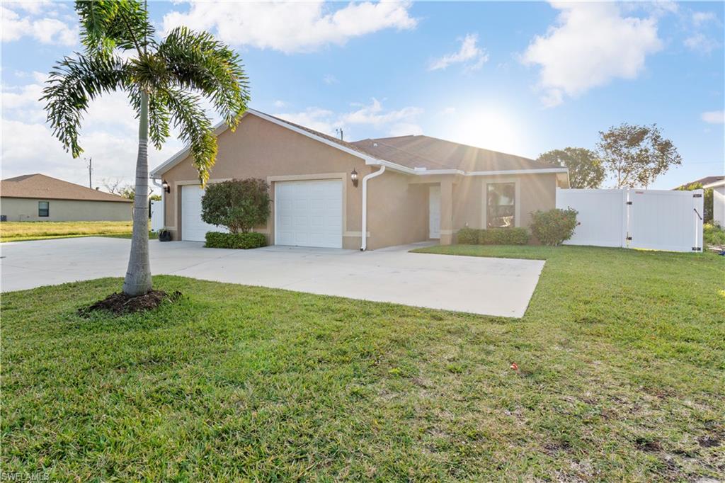 CAPE CORAL - Residential