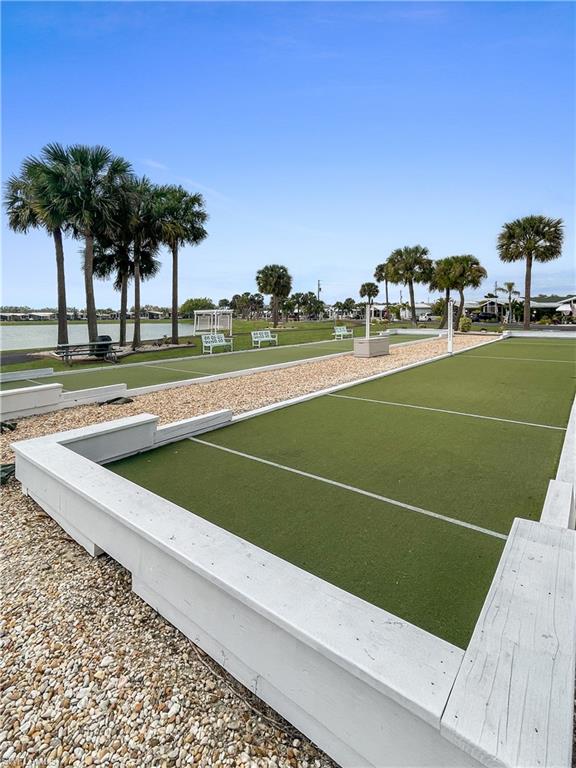 CRYSTAL LAKES - Residential