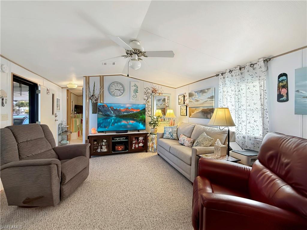 CRYSTAL LAKES - Residential