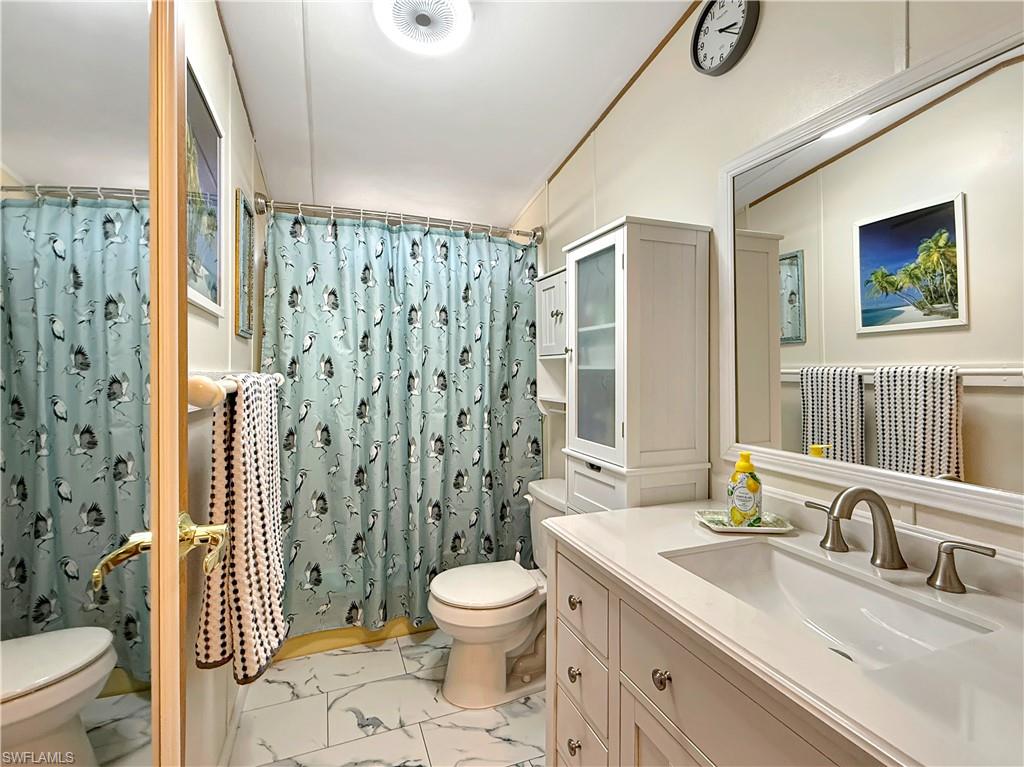 CRYSTAL LAKES - Residential